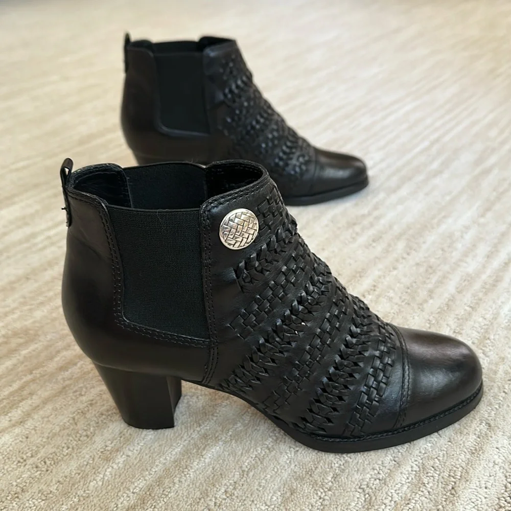 Like New: Brighton Woven Galore Boots Black Asmara Leather Ankle Boots Size 7